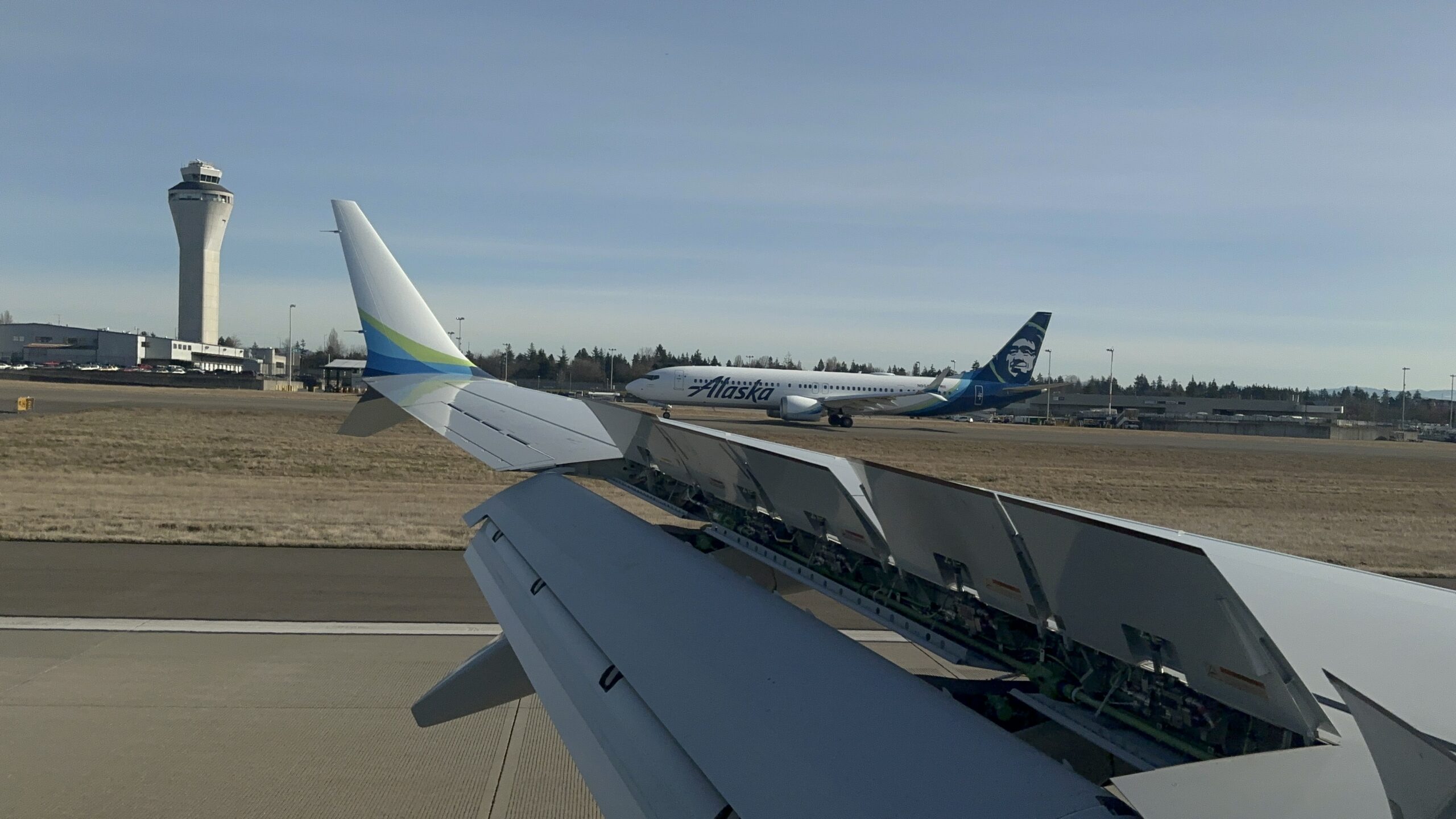 Photo of: Alaska Airlines Boeing 737 Max 9 Landing Seattle