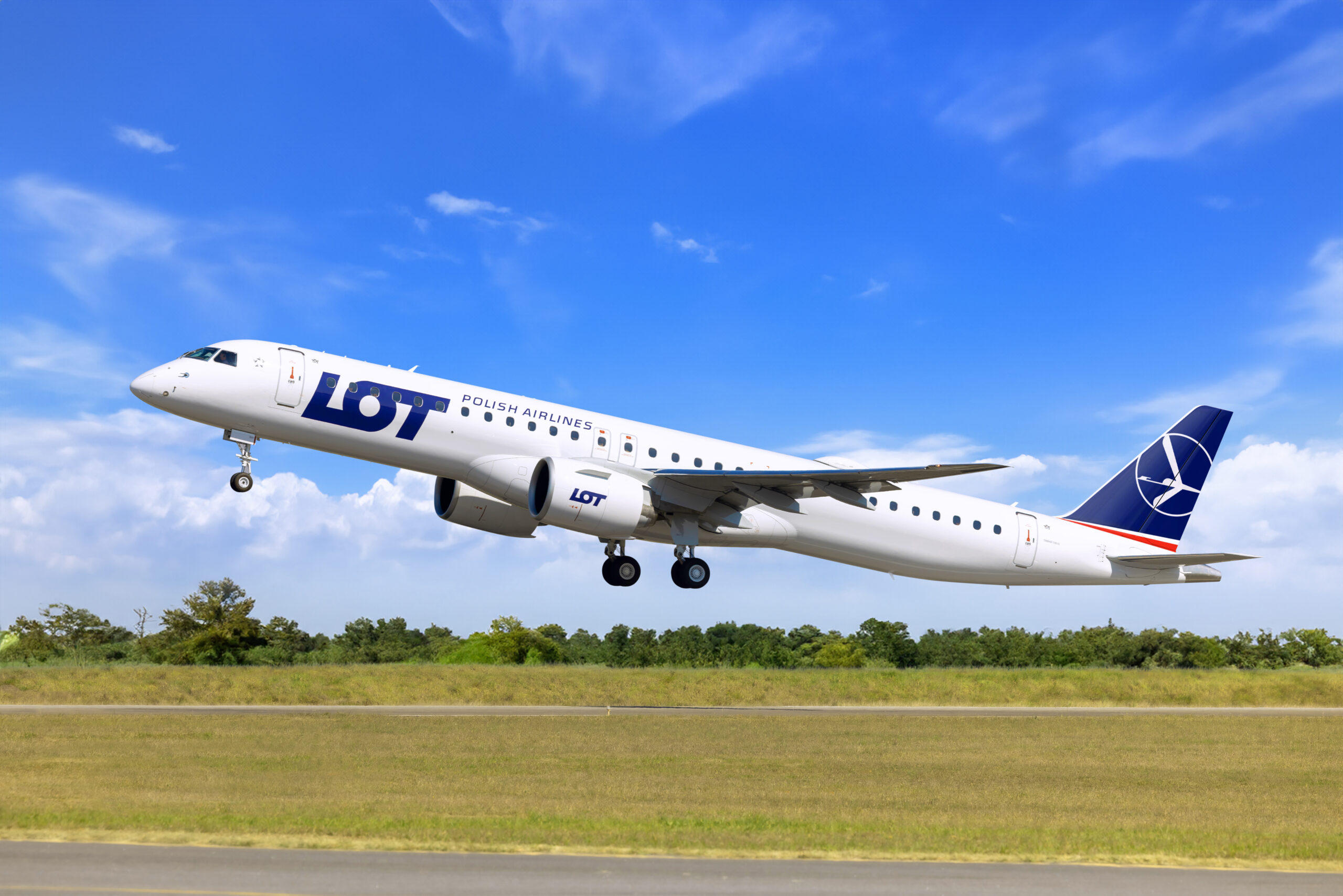 Lot Polish Airlines Takes Delivery Of E195-E2 Aircraft