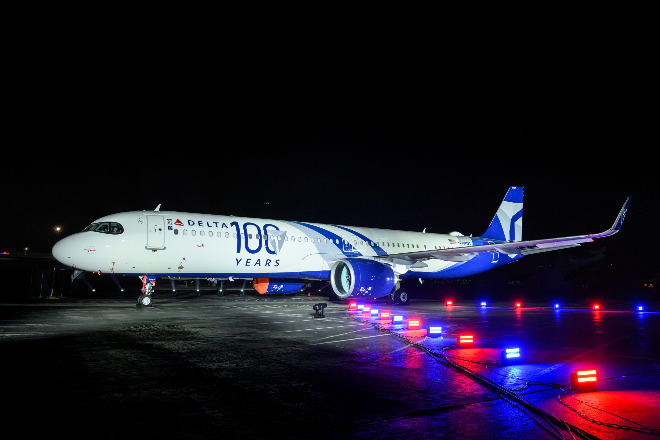 Photo of: Delta Air Lines Airbus A320neo Centennial Livery // Photo by Ben Rose Photography