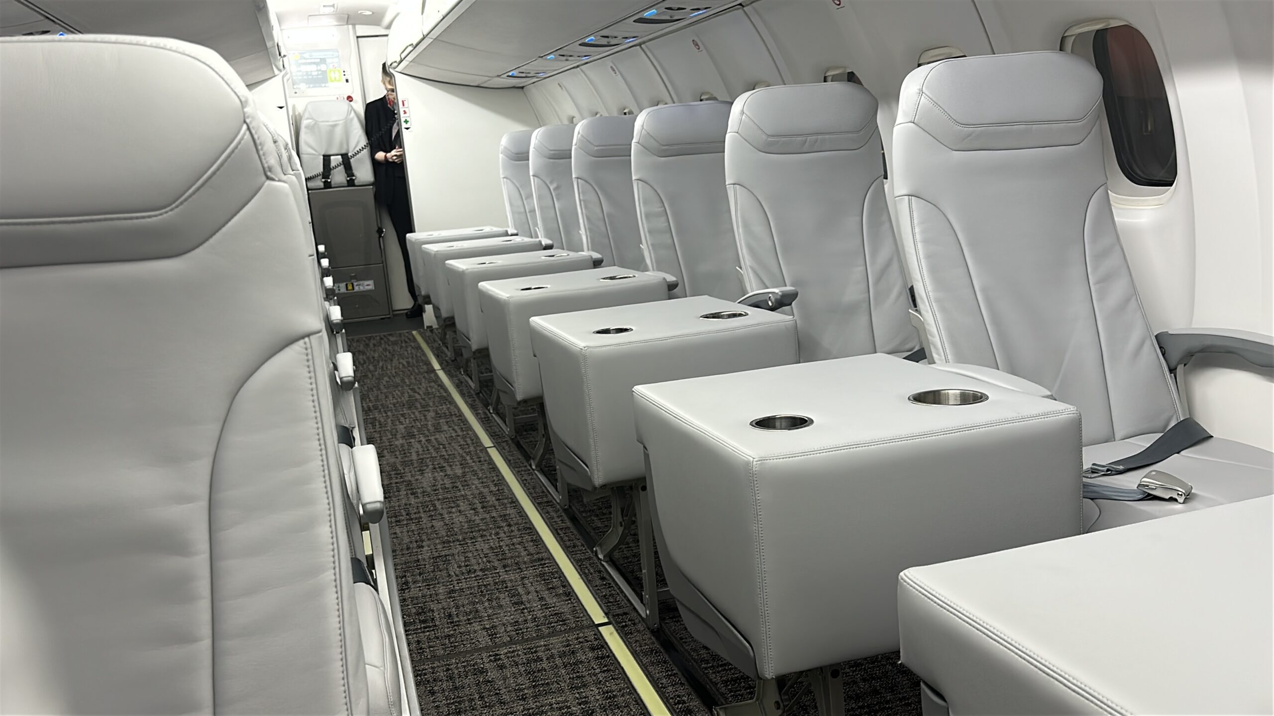 JSX ATR 42-600 Cabin